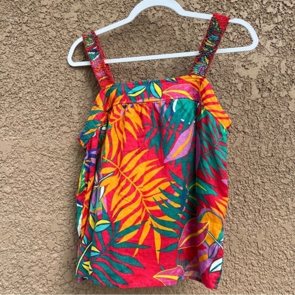 C&C California Red Tropical Print Button-Front Tank - Picture 3 of 9